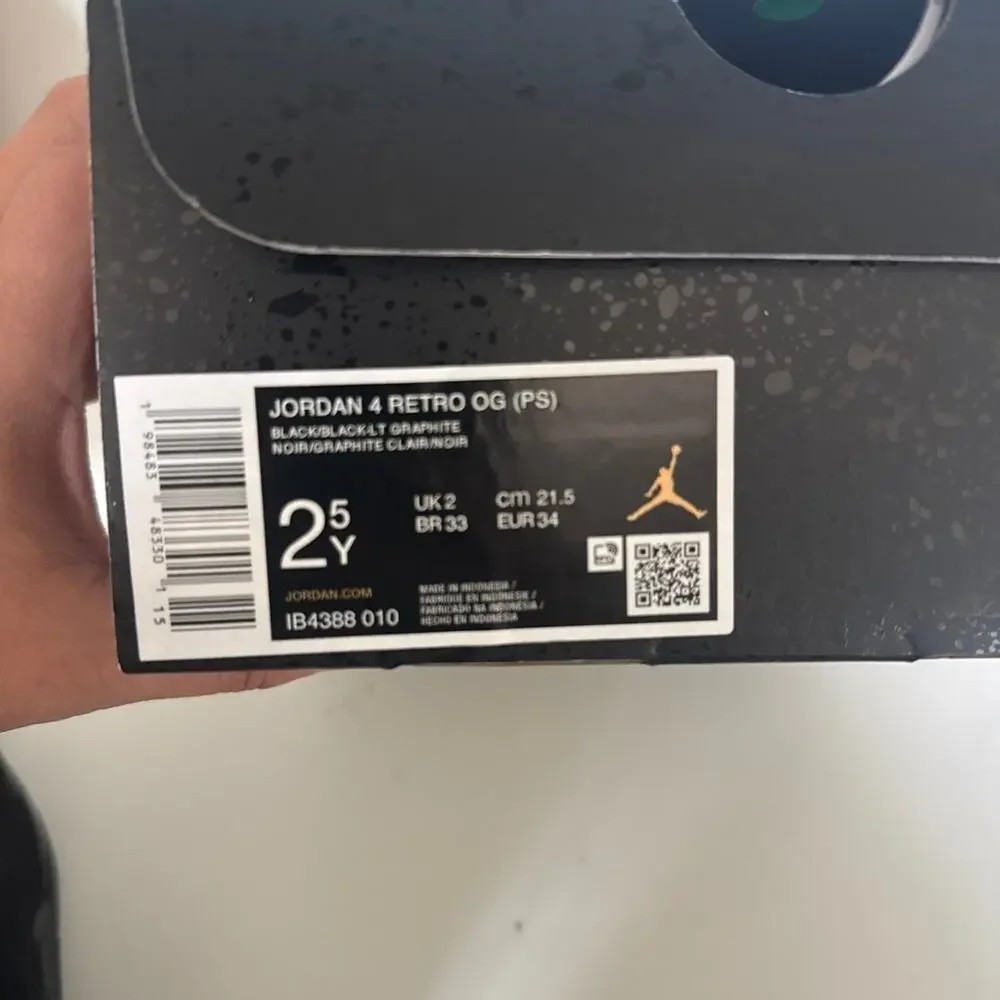 Air Jordan 4 Retro Black Cat 2.5 Y Boys Nike